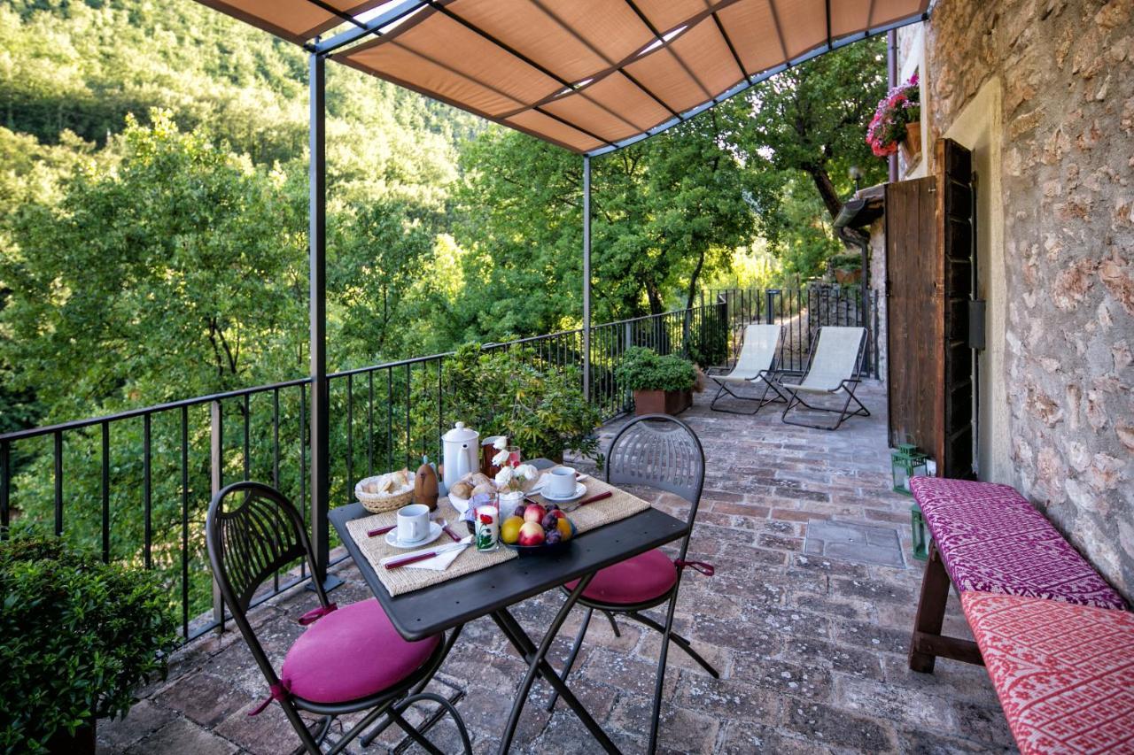 Residence Menotre Rasiglia Room photo